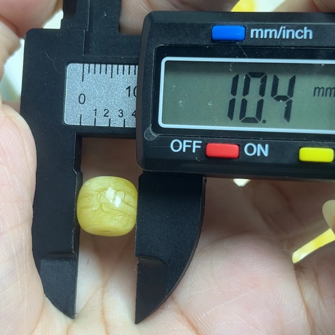 阿***恼裸石琥珀未镶嵌老型