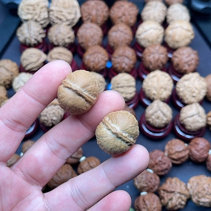 文玩核桃把件小寿桃