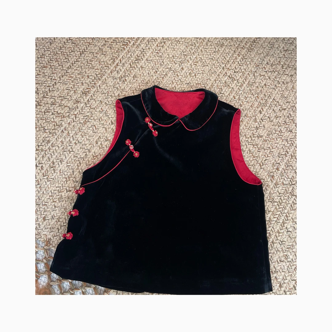 LNHJ【典藏剧目】设计感新中式真丝丝绒翻领斜襟盘扣马甲