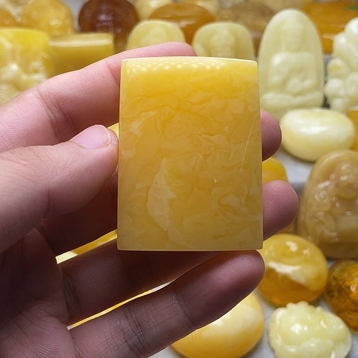 琥珀颈饰未镶嵌琥珀蜜蜡吊坠