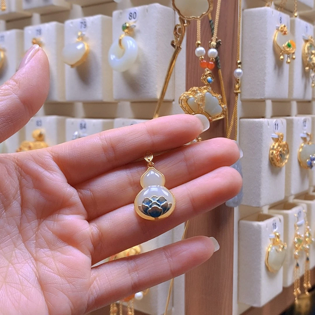 和田玉银S925镶嵌颈饰