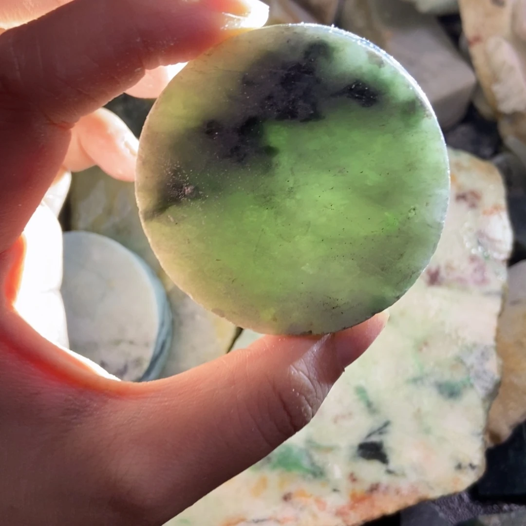 翡翠未镶嵌颈饰天然翡翠