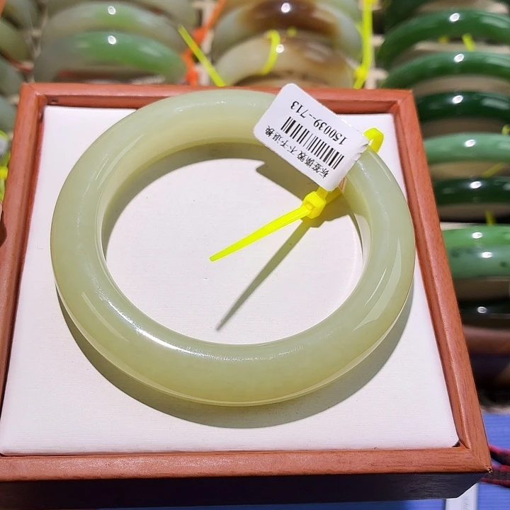 和田玉未镶嵌手镯新疆且末暖黄58.4