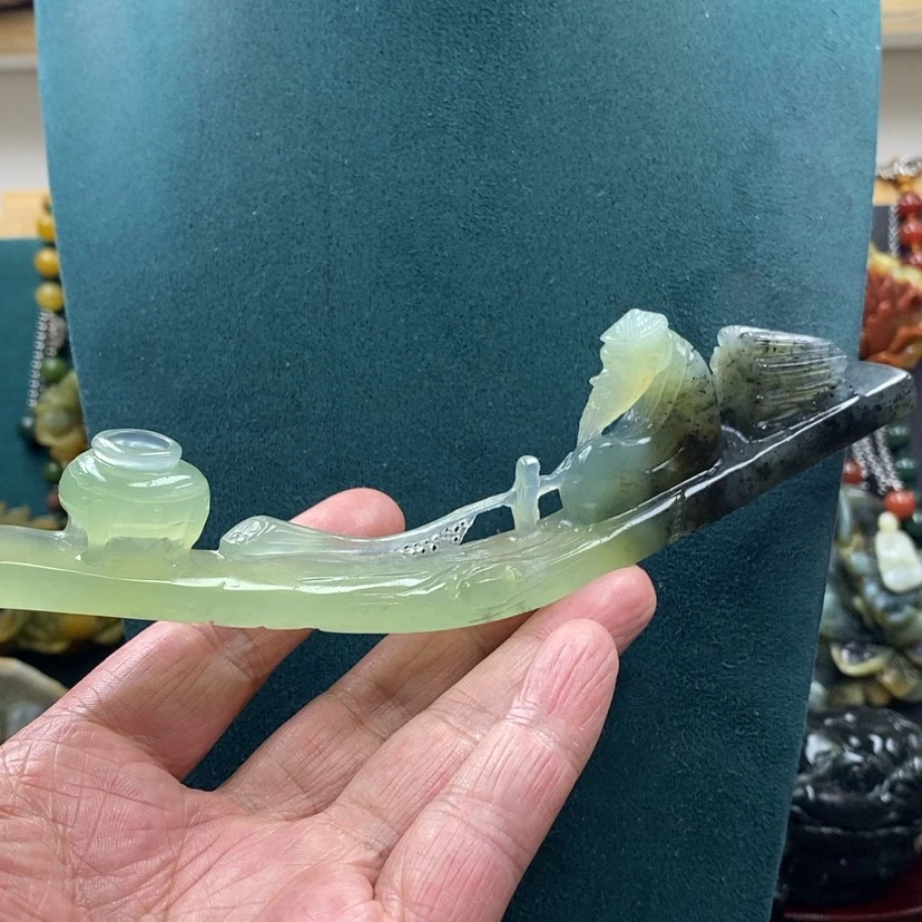 【闪购商品】蛇纹石玉未镶嵌摆件