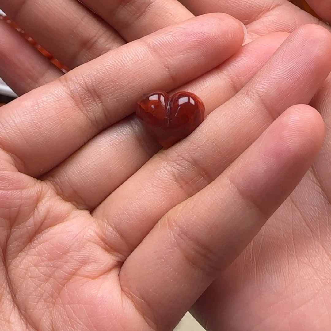 由****南红玛瑙未镶嵌挂件打孔不退换