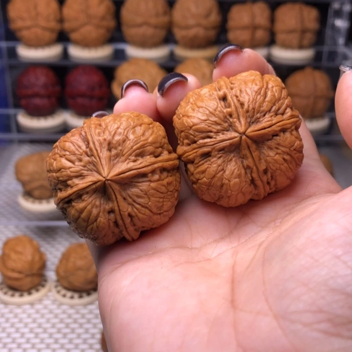 文玩核桃把件15号木纹四楞38尺