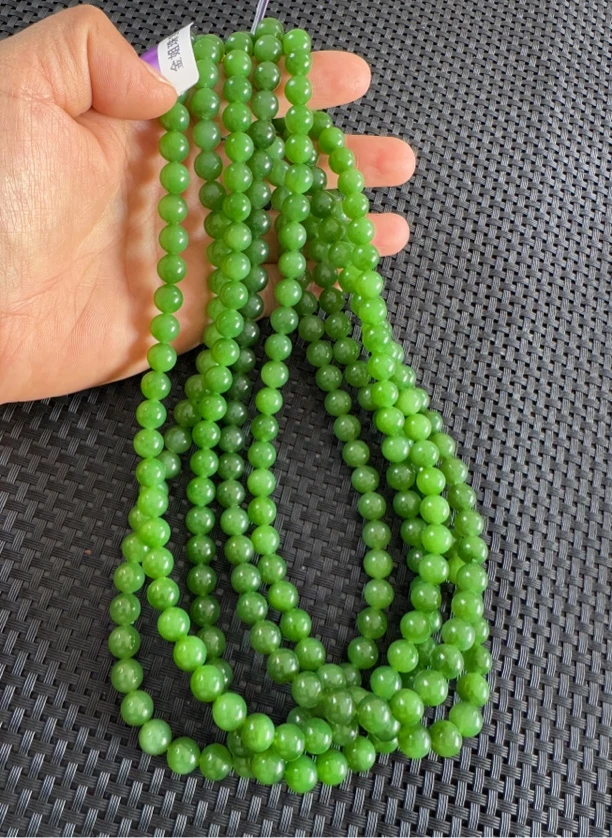 【金姐珠宝】俄老料碧玉辣阳绿满色约8mm56颗妈妈链（多样性发一）