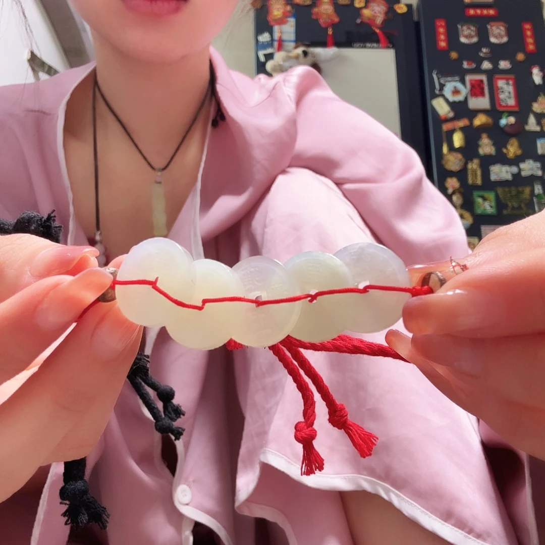 蛇纹石玉未镶嵌五帝钱