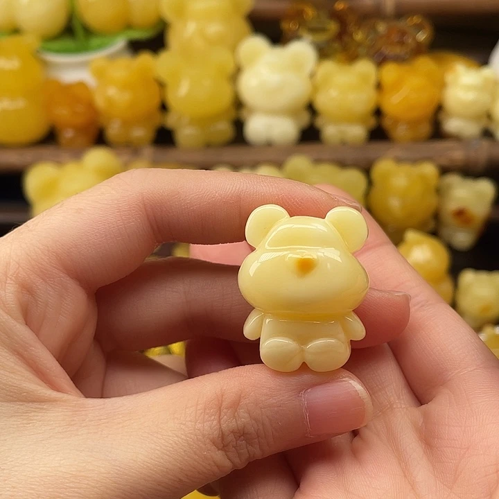 琥珀未镶嵌珠宝奇石