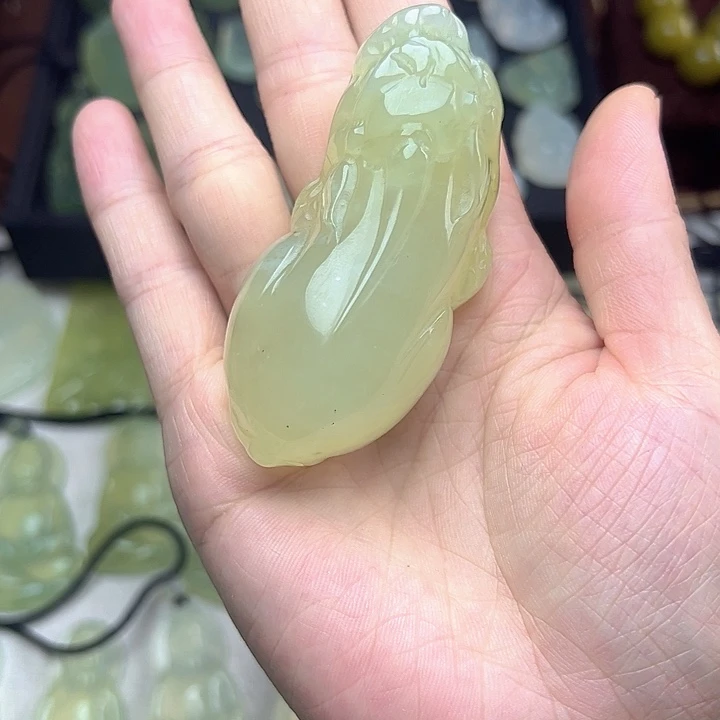 合金岫玉颈饰吊坠