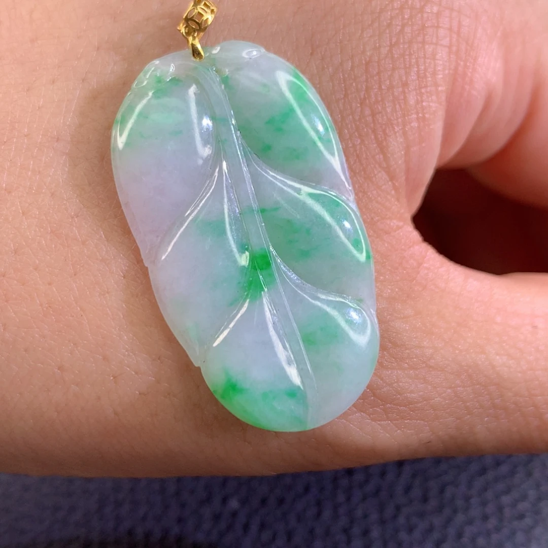 翡翠18K金镶嵌颈饰翡翠