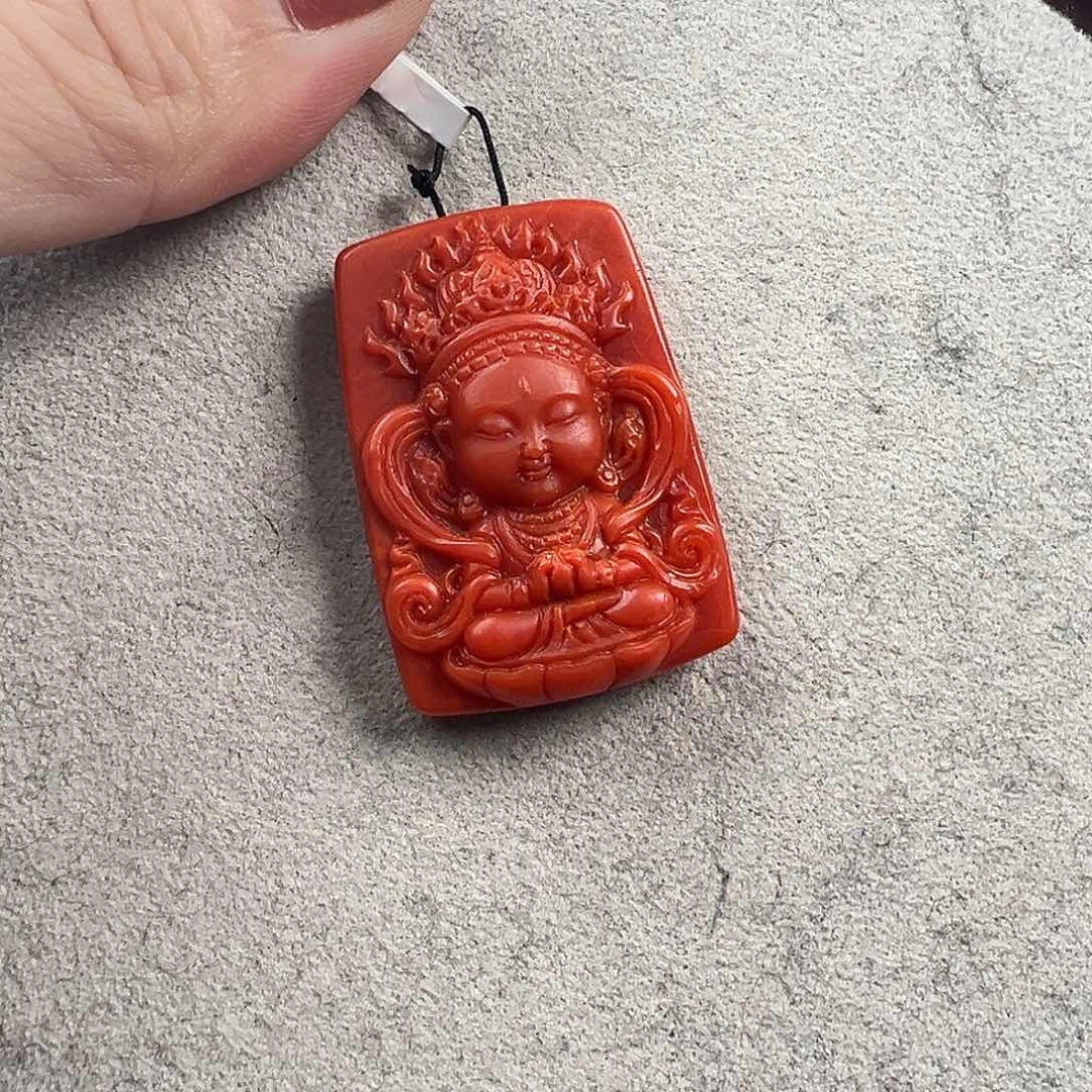 南红玛瑙吊坠未镶嵌