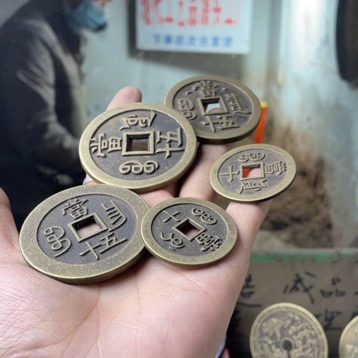铜江*现代仿制工艺品