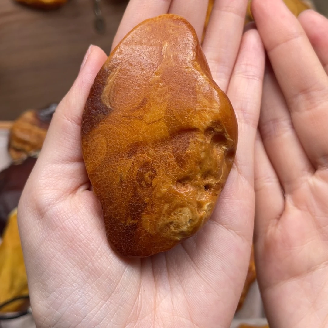 一***亿琥珀未镶嵌珠宝奇石