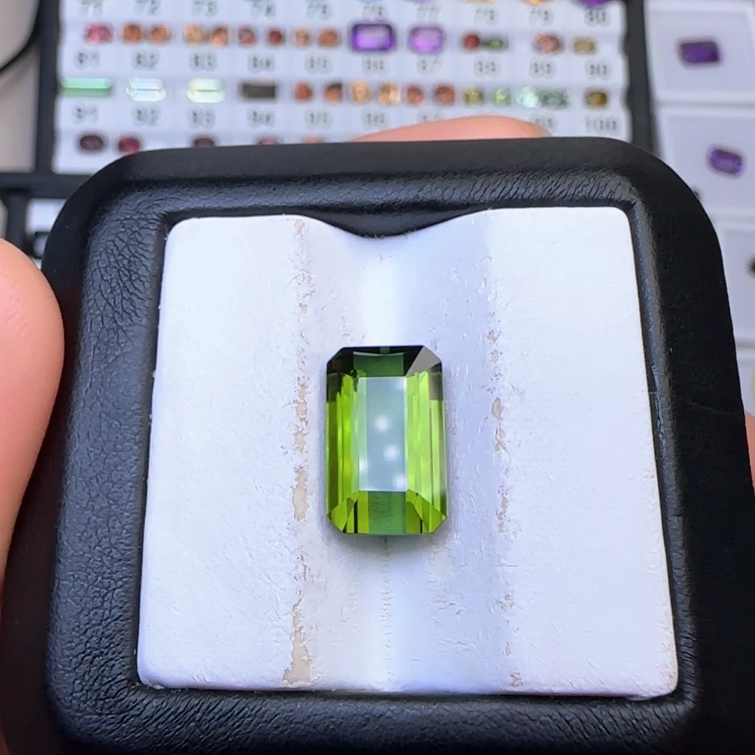 未镶嵌珠宝半成品碧玺5.97克拉 天然