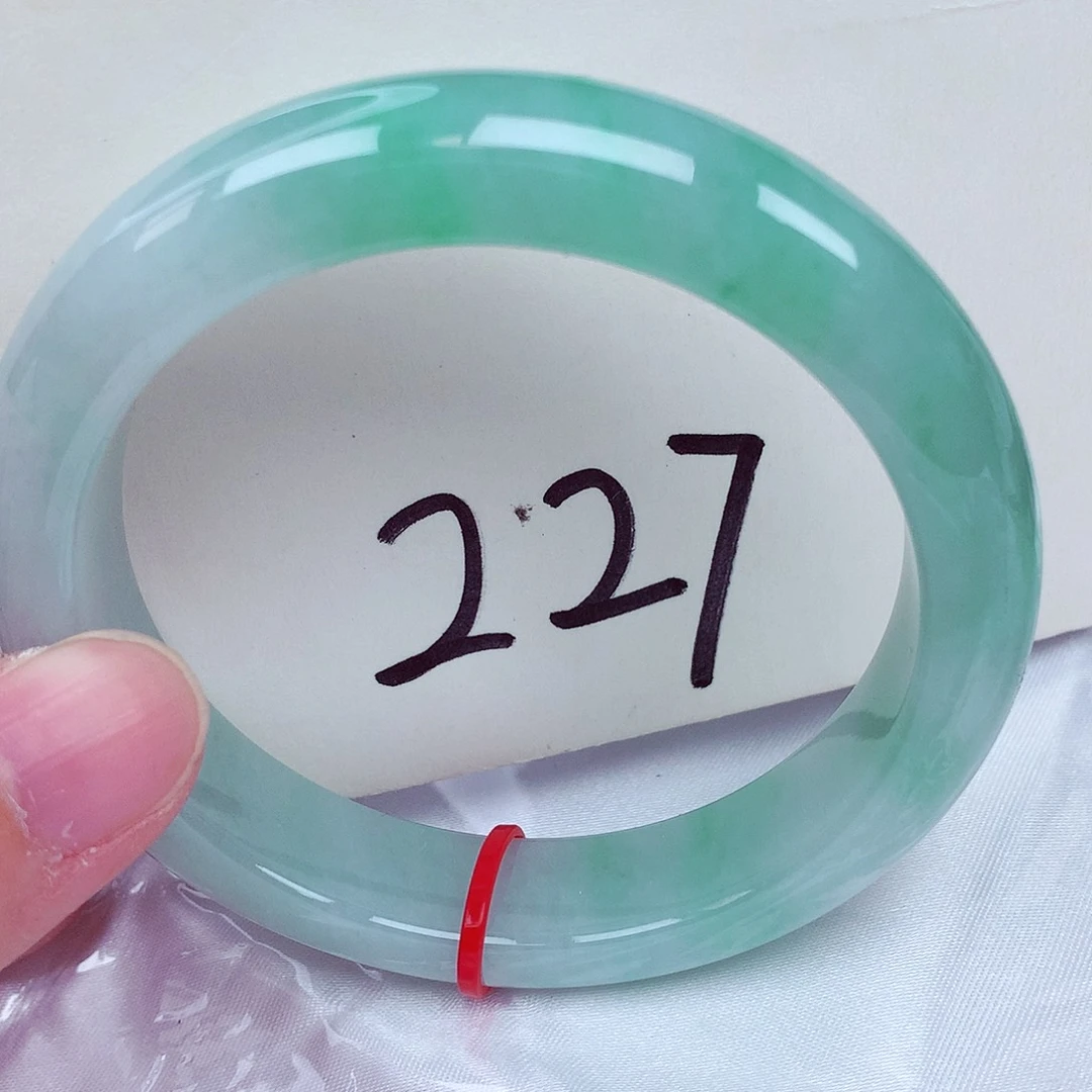 翡翠未镶嵌手镯翡翠