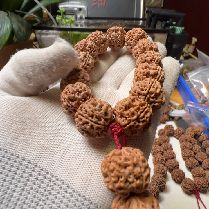 寂***烟金刚菩提手串4辦玉石梅花