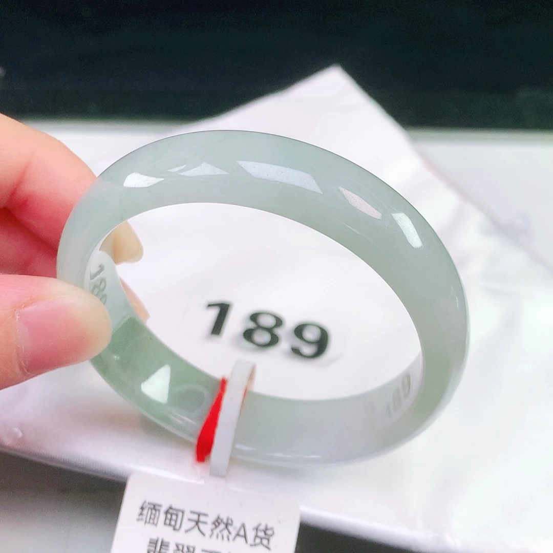 未镶嵌手镯翡翠189