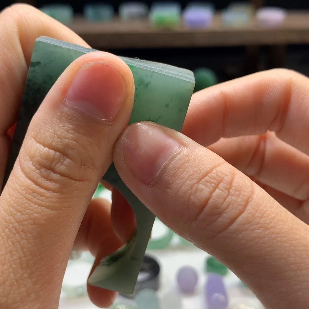 未镶嵌定制翡翠麋**小貔貅包工雕刻