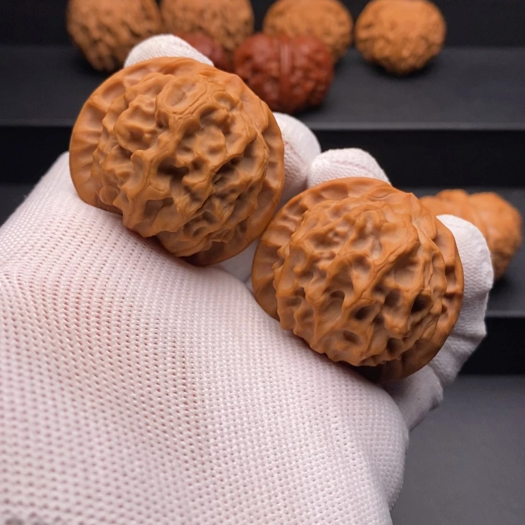 咸***子文玩核桃把件42尺全品野龙鳞