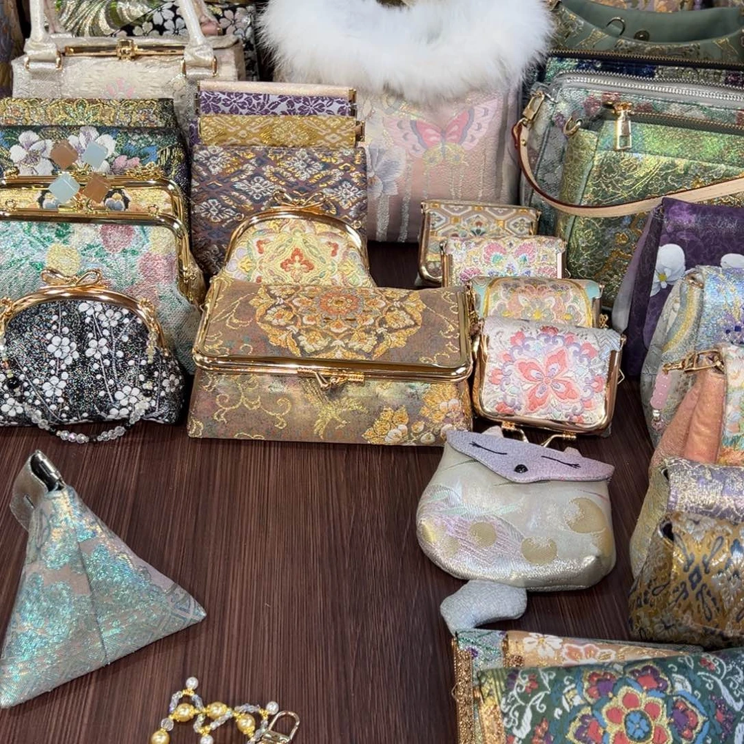 小***余蚕丝开播福利水杯套