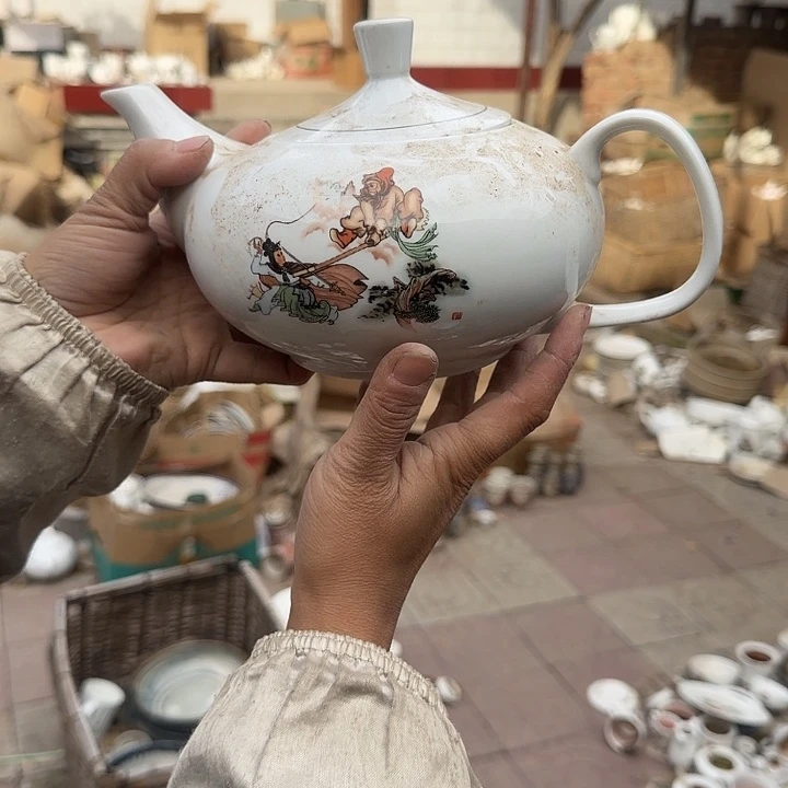 库存微瑕单孔水壶