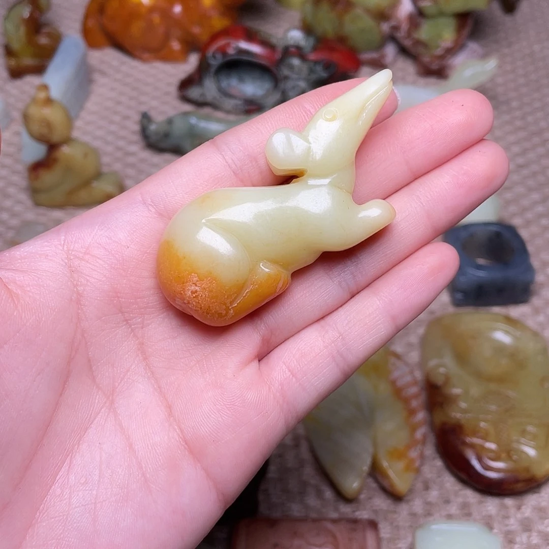 蛇纹石玉未镶嵌如图