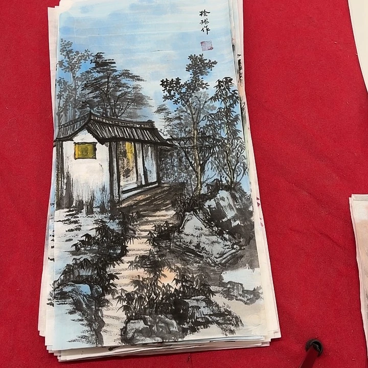 国画花鸟等图案为一体