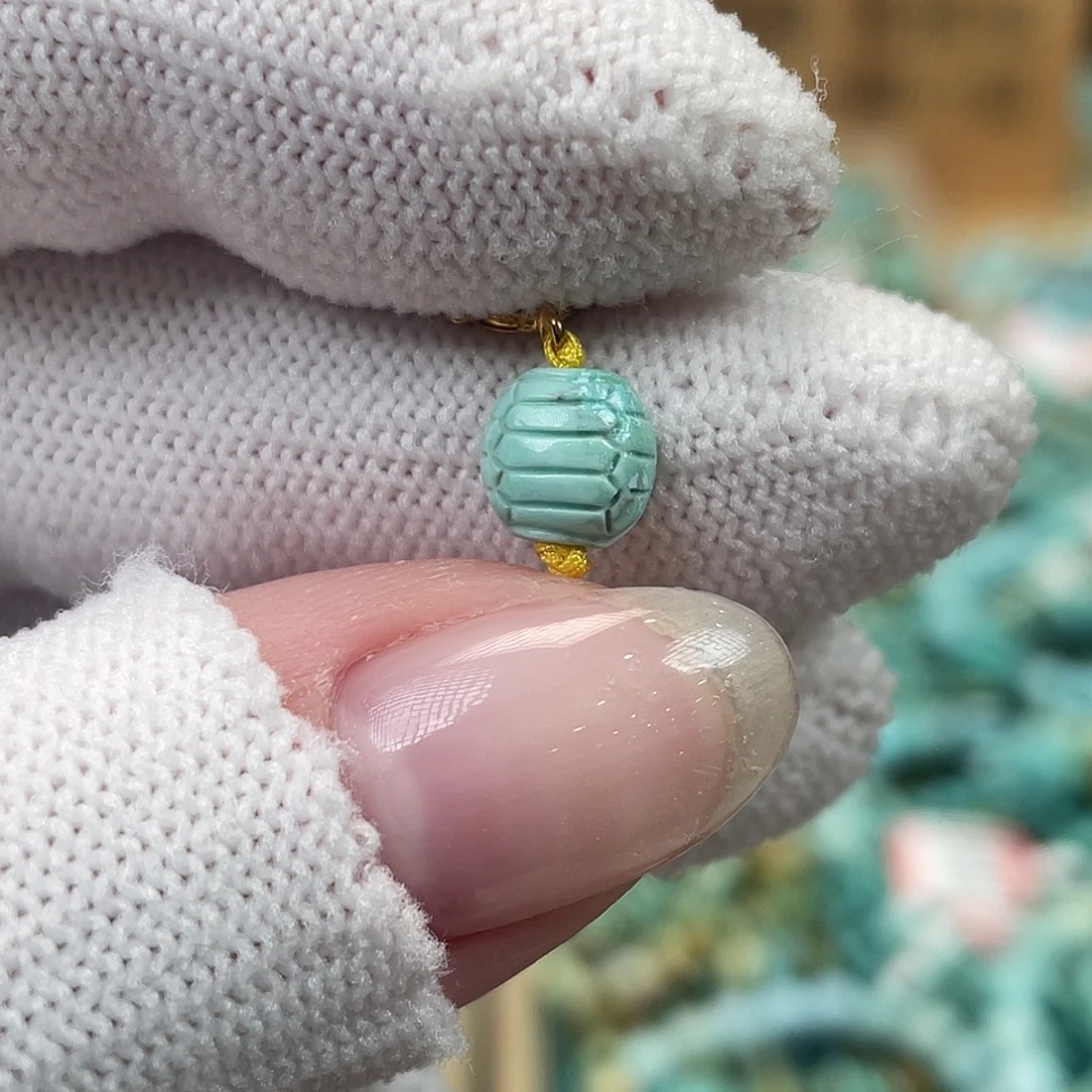 绿松石未镶嵌挂件