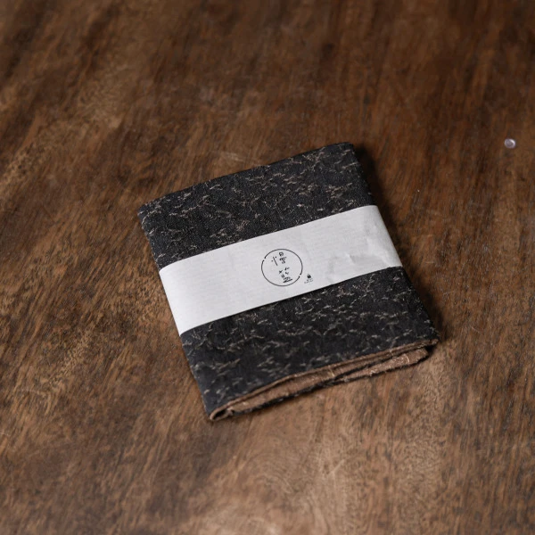 【央广甄瓷】【蔓草纹】香云纱茶巾