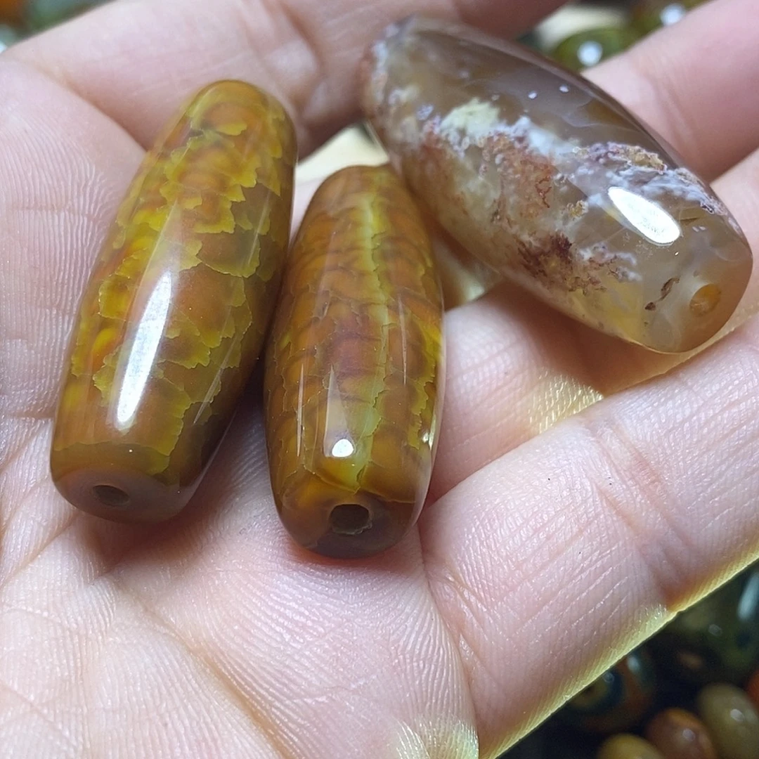 阳***光玛瑙/玉髓未镶嵌颈饰