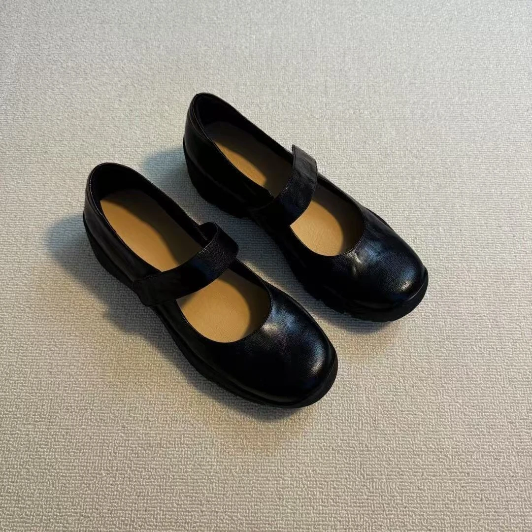 六也「软底芭蕾」复古真皮运动风超软羊皮魔术贴通勤玛丽珍女L890