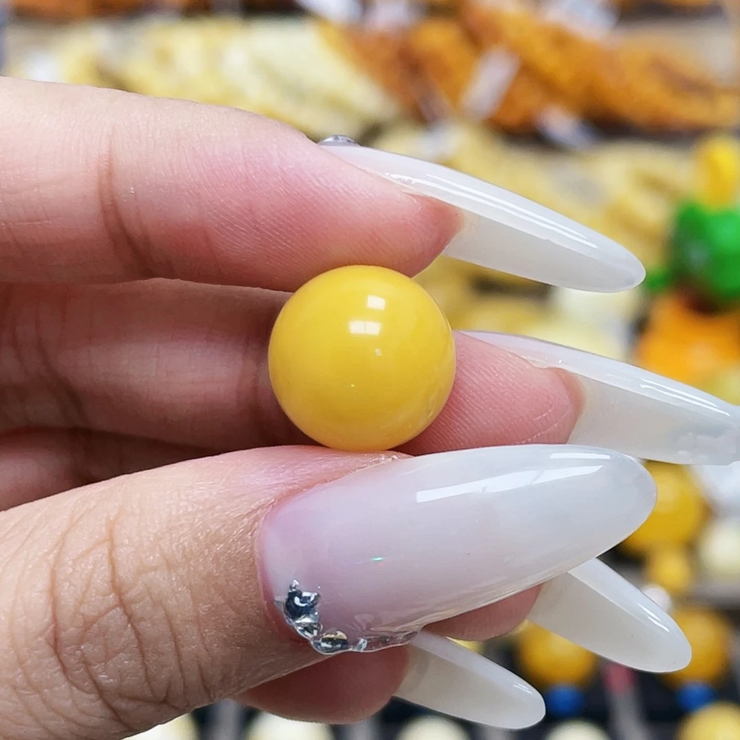未镶嵌琥珀珠宝奇石尼****叔12.3mm圆珠
