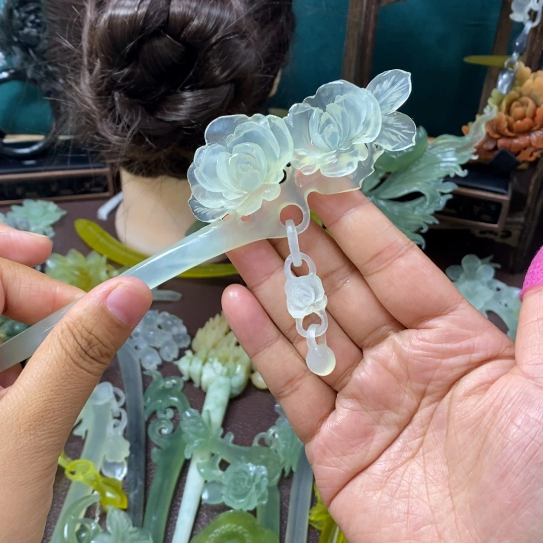 蛇纹石玉未镶嵌发饰