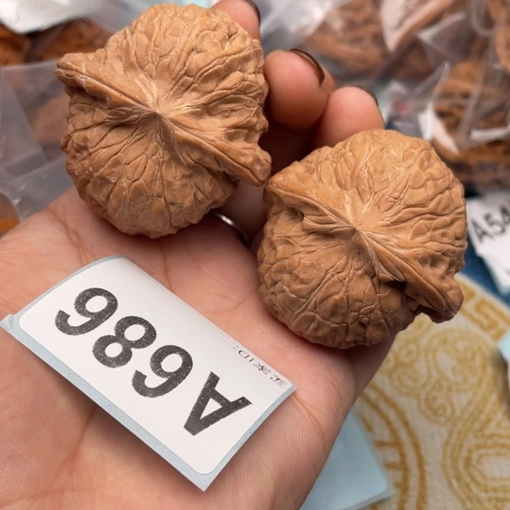 文玩核桃把件核桃