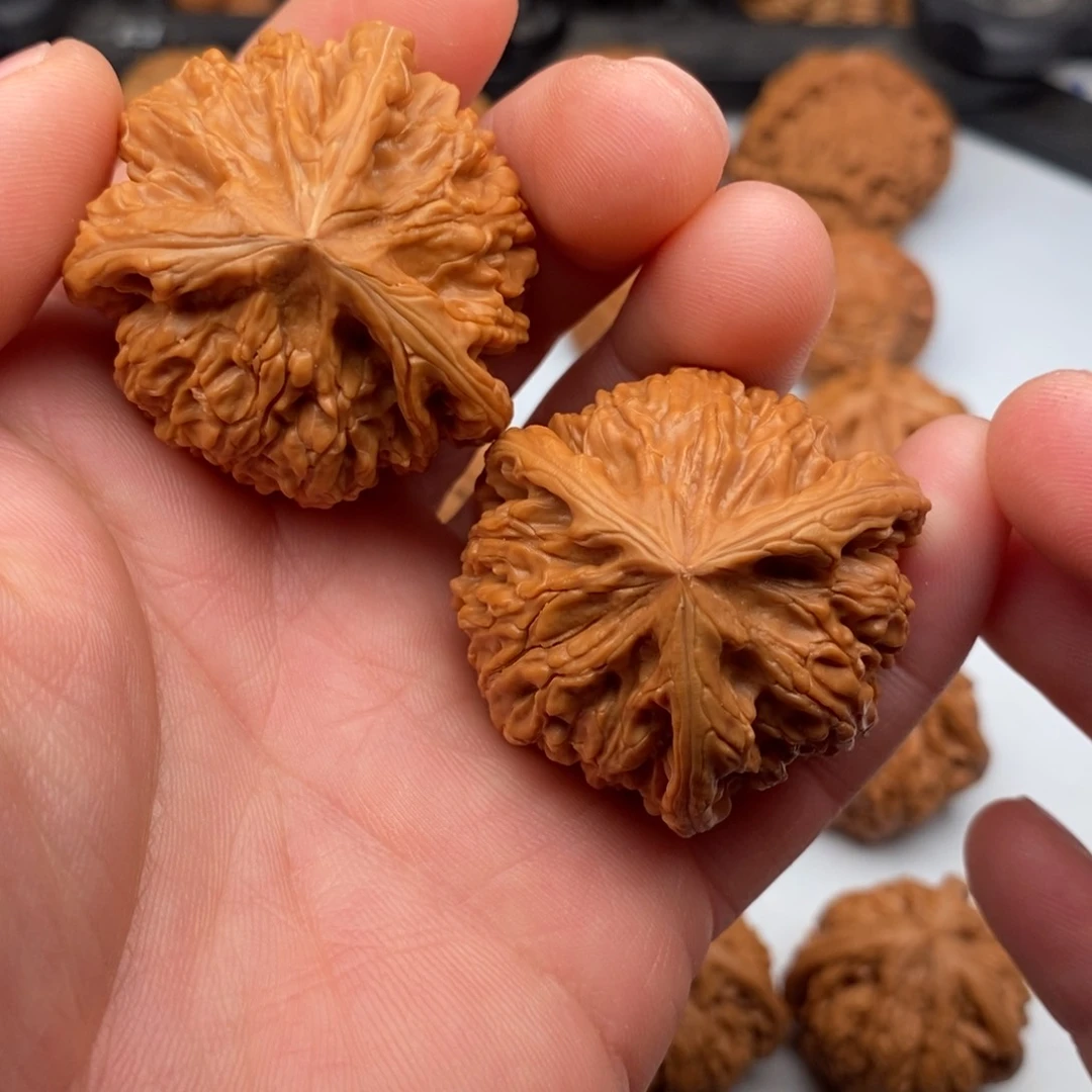 文玩核桃把件40三棱