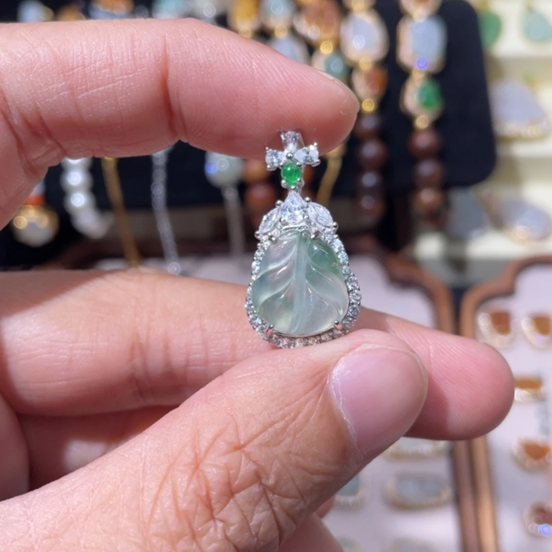 翡翠银S925镶嵌颈饰