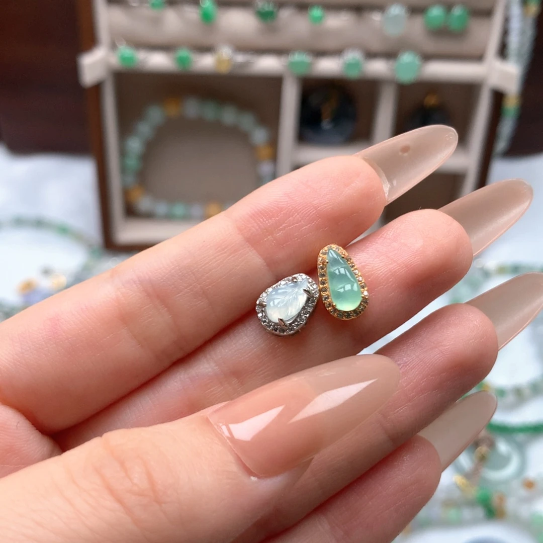 翡翠未镶嵌颈饰天然缅甸