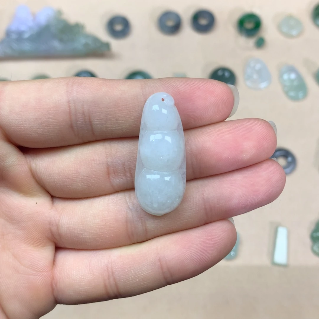 翡翠裸石翡翠首饰