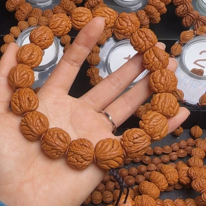 手串桃核龙纹桃核