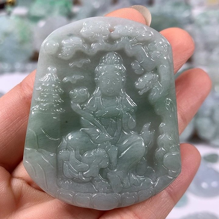 翡翠未镶嵌颈饰文殊菩萨福利