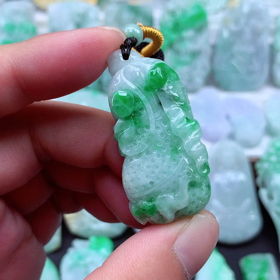 翡翠未镶嵌颈饰翡翠吊坠