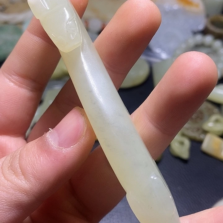 和田玉（糖玉）未镶嵌颈饰