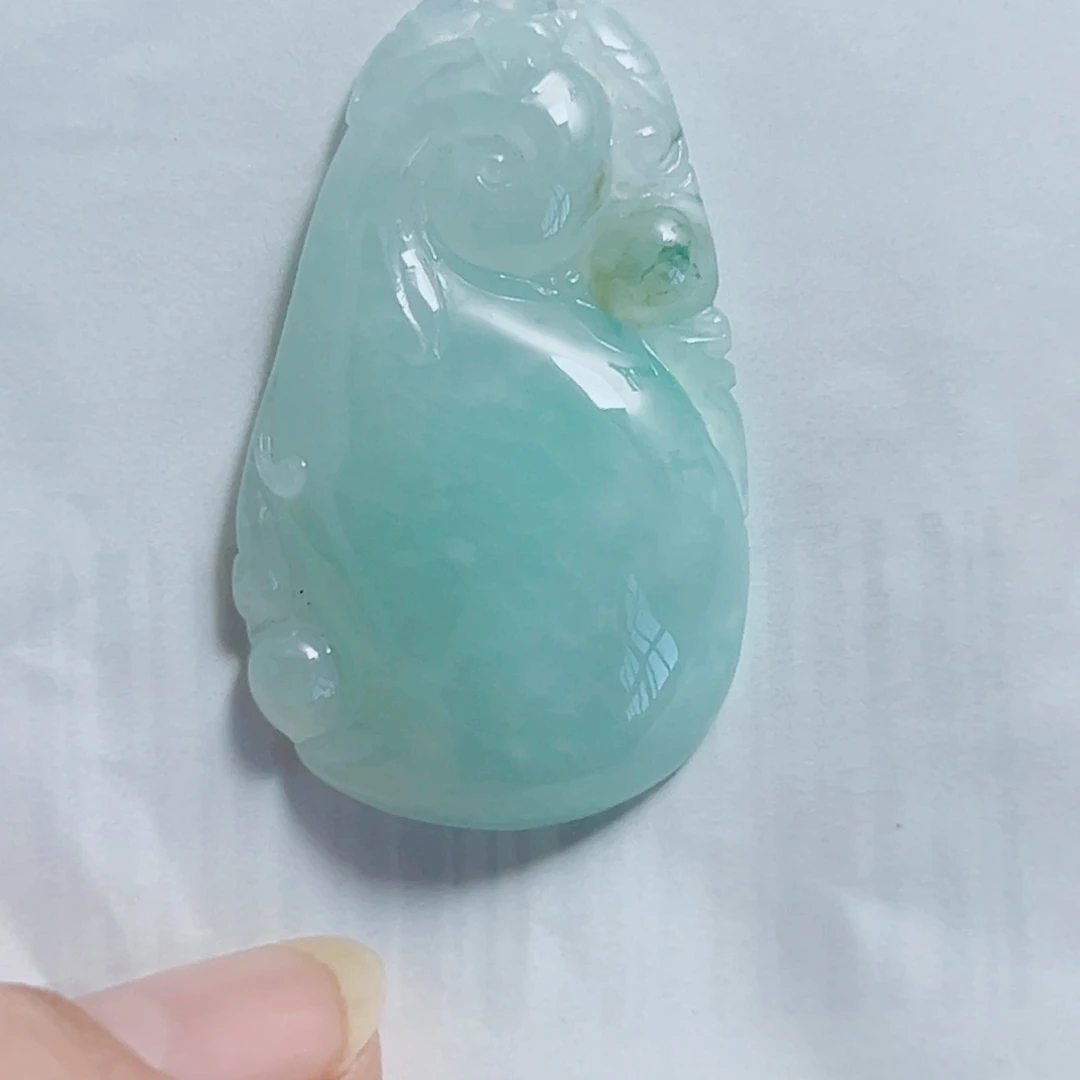 翡翠未镶嵌颈饰吊坠