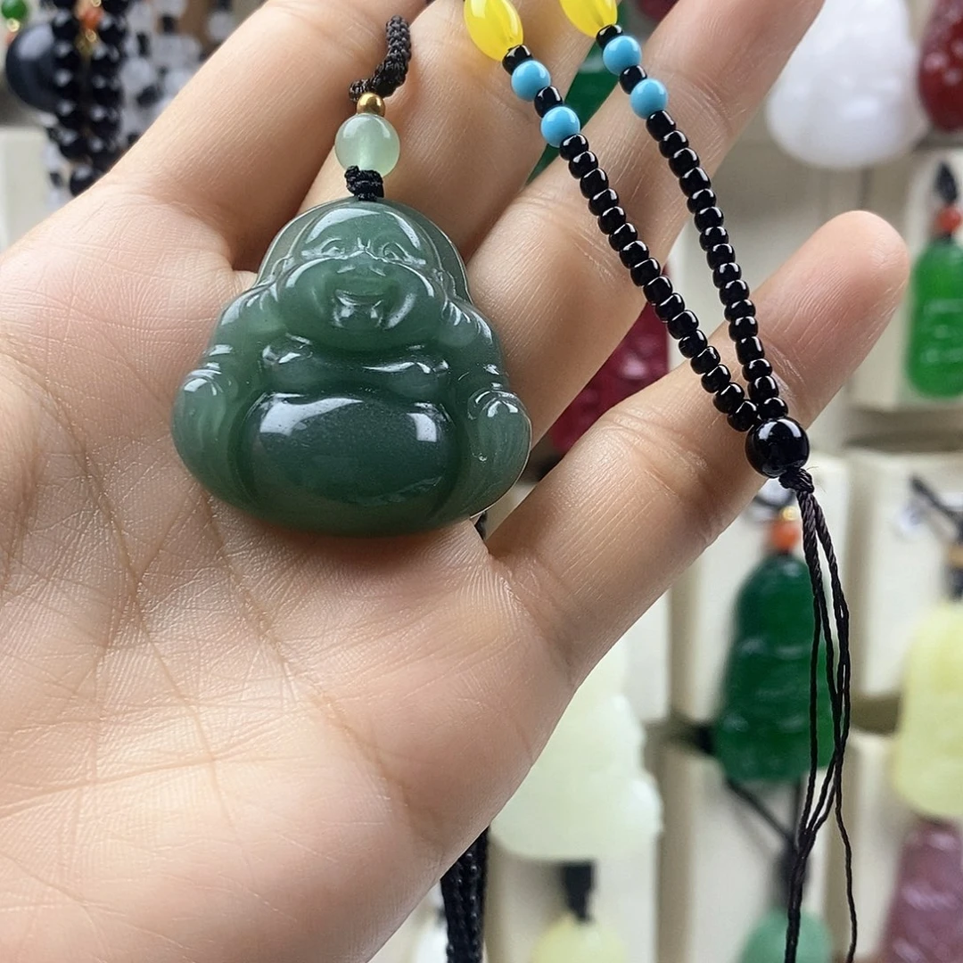 *****颈饰未镶嵌石英质玉