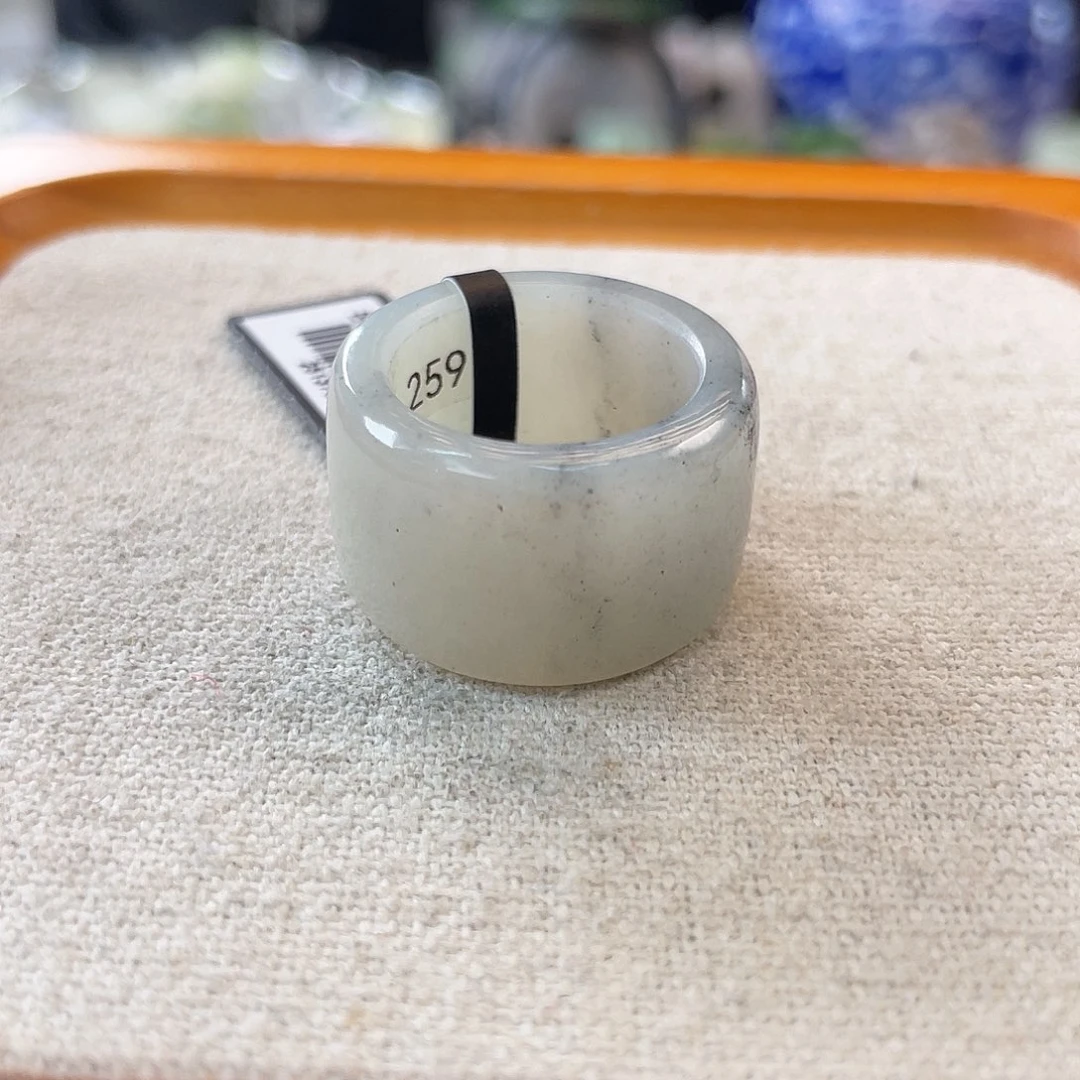 和田玉未镶嵌戒指c59 白底点墨圆切16.9