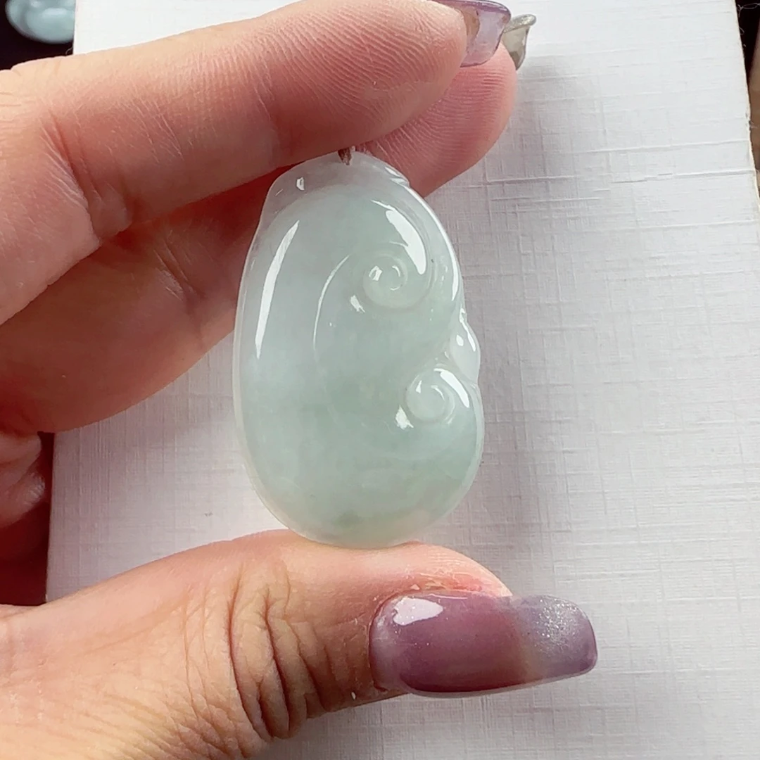 翡翠未镶嵌颈饰如意微瑕介意勿拍不退不换