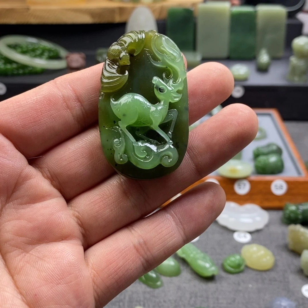 和田玉（糖玉）颈饰未镶嵌