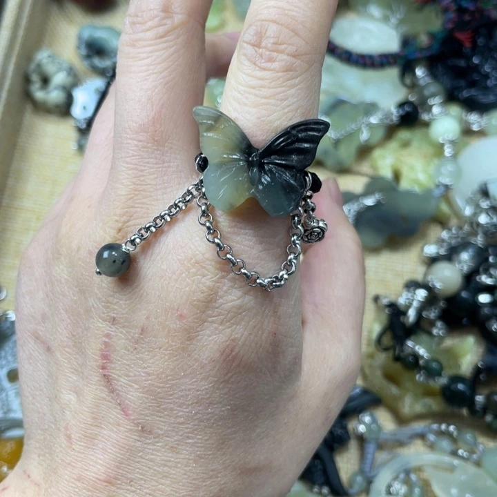 蛇纹石玉合金颈饰