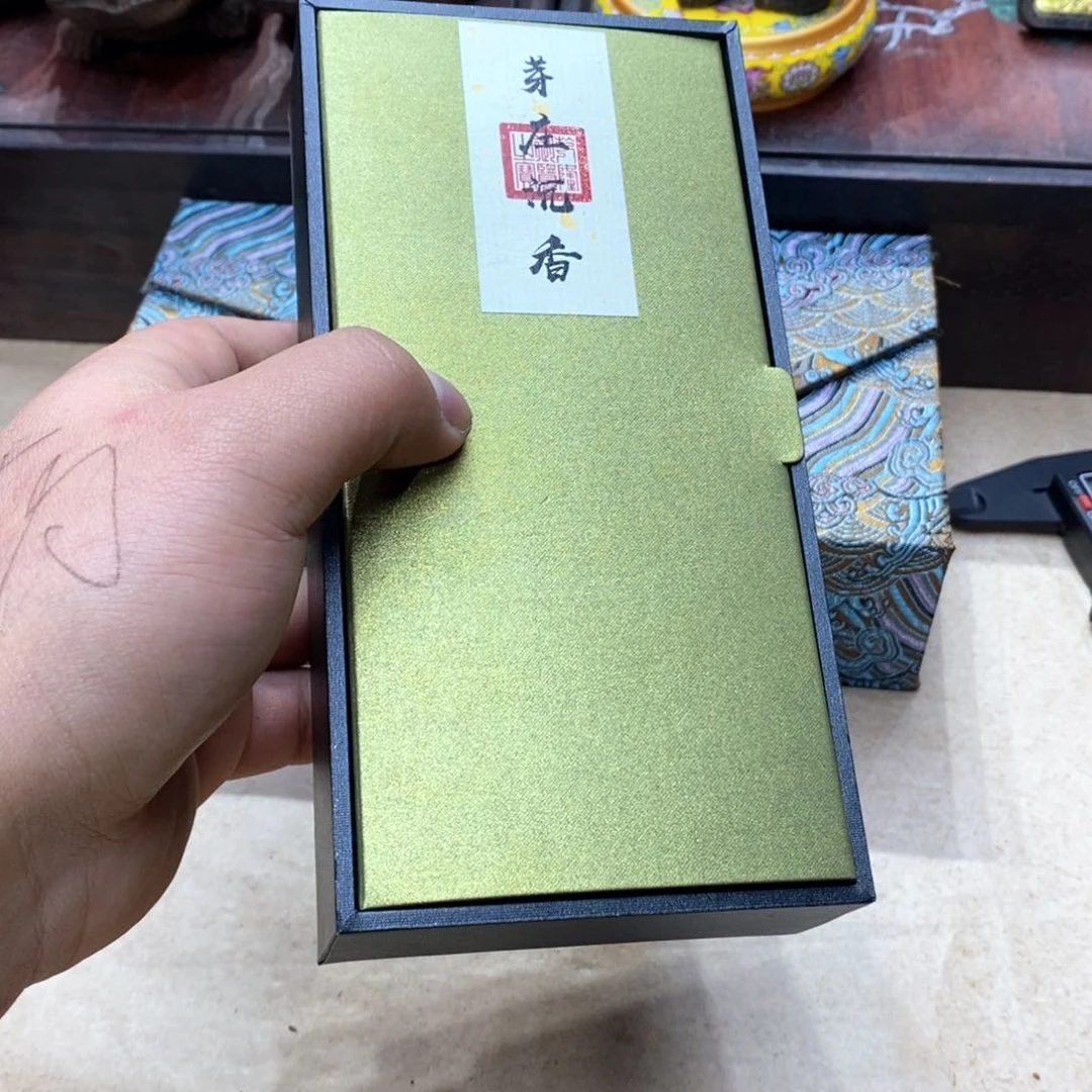 大叶紫檀（黑酸枝木类）